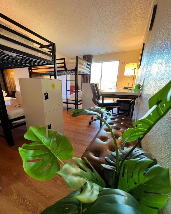 Bposhtels Charlotteホステル エクステリア 写真